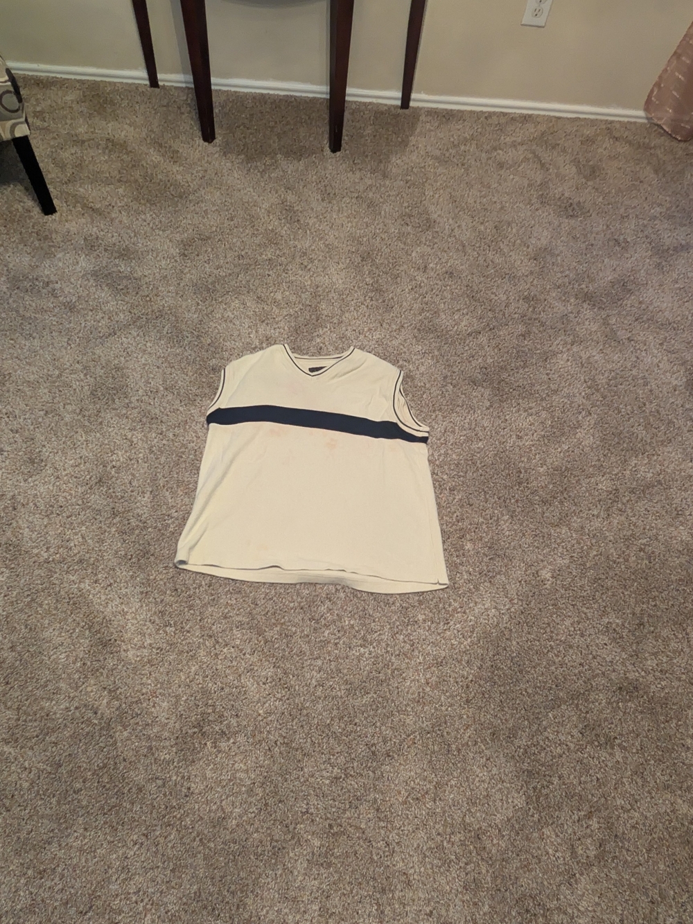 Mens BC Clothing Original  V-Neck Sleeveless Knit Sweater Vest Size Medium